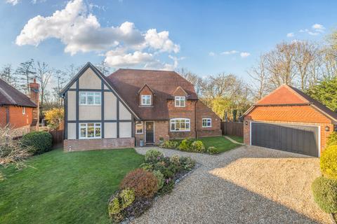 5 bedroom detached house for sale, Redlands Place, Berkshire RG41