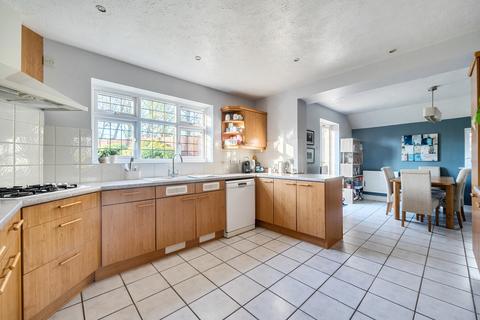 5 bedroom detached house for sale, Redlands Place, Berkshire RG41
