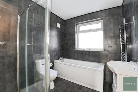 3 bedroom semi-detached house for sale, Brentwood Road, Romford, RM2