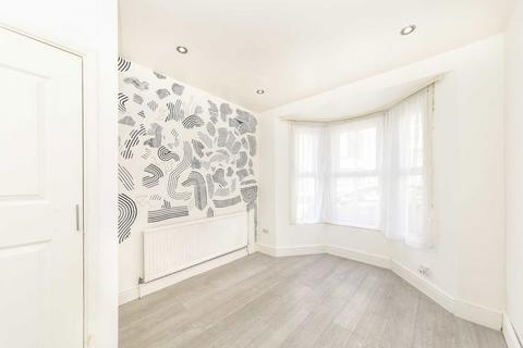 1 bedroom flat for sale, Princes Road, London W13