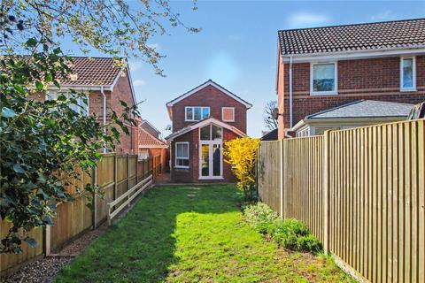 4 bedroom detached house to rent, Fitzgerald Road, Framingham Earl, Norwich, Norfolk, NR14