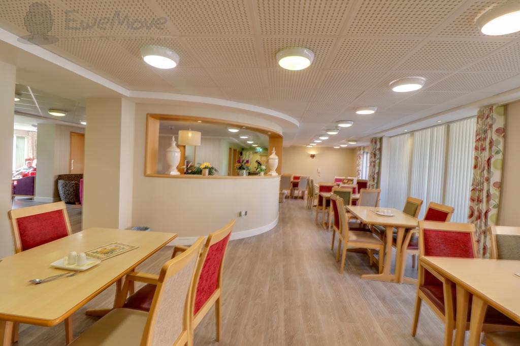 Residents dining