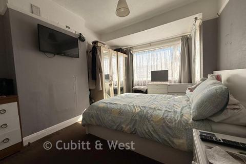 undefined, Lower Road, Sutton, Surrey
