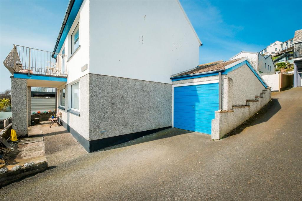 Parry  Fiona Garage-1.jpg