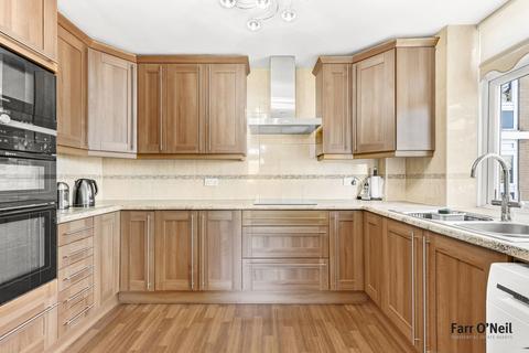 2 bedroom apartment for sale, Spanbrook, Chigwell, IG7