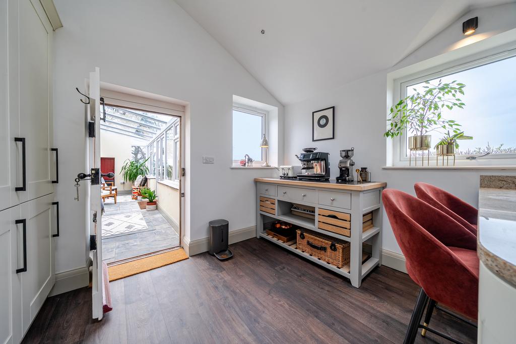 Kitchen / Breakfast Room