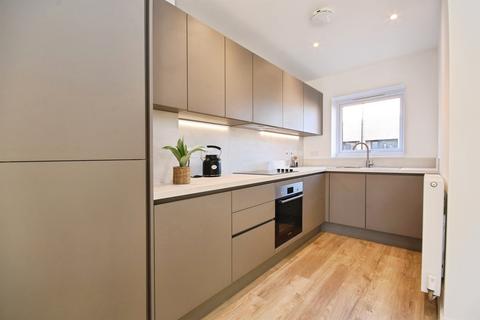 3 bedroom semi-detached house for sale, Ghyllgrove Close, Basildon