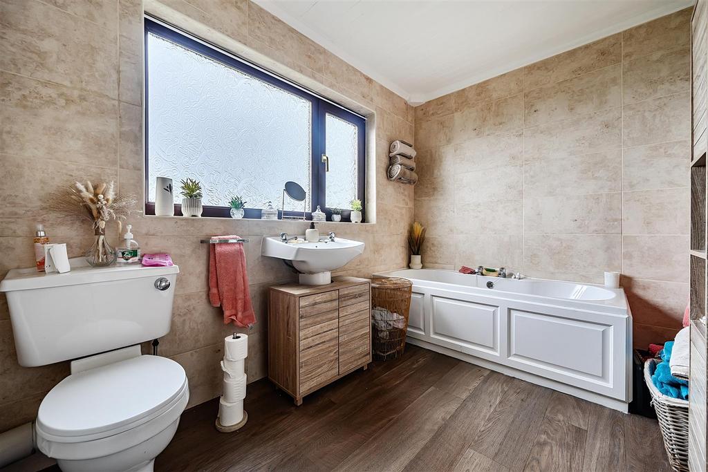 Family bathroom