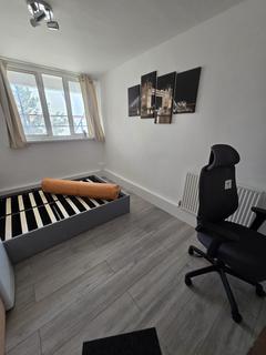 1 bedroom detached house to rent, london W10
