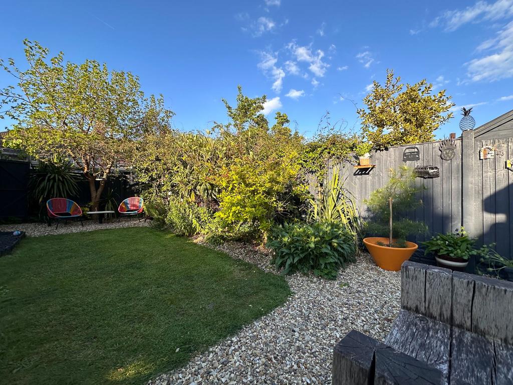 Garden (Vendor Provided)