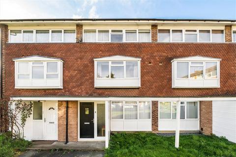 2 bedroom maisonette for sale, Fairby Road, London SE12
