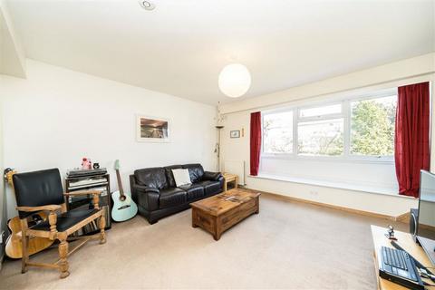 2 bedroom maisonette for sale, Fairby Road, London SE12