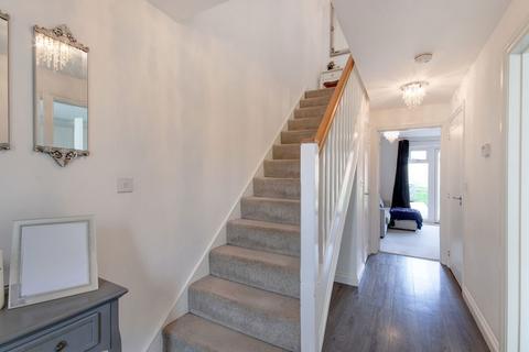 3 bedroom semi-detached house for sale, Dobson Close, Leybourne, West Malling, ME19 5SQ