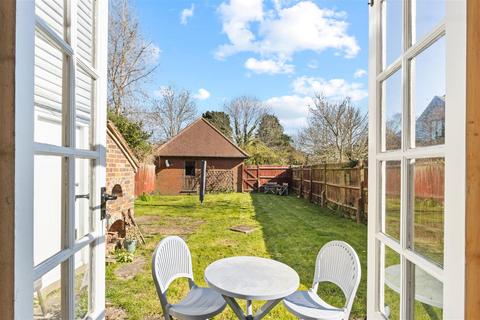 2 bedroom cottage for sale, Vicarage Road, Hailsham