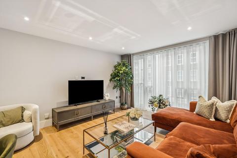 3 bedroom flat to rent, Baker Street, London, NW1