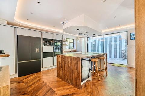 5 bedroom house for sale, Hillside Road, Penn, HP10