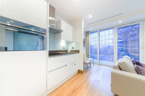 undefined, Crossharbour Plaza, London E14