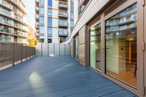 2 bedroom flat to rent, Tower Bridge Road, London SE1