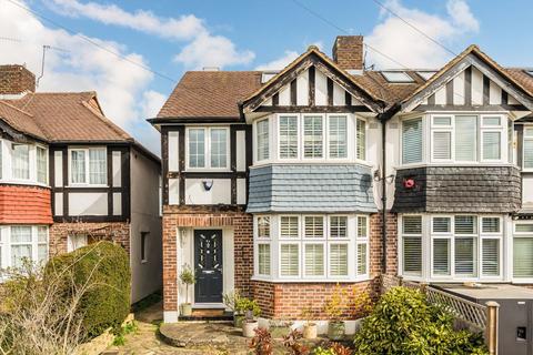 Fulwell Park Avenue, Twickenham TW2