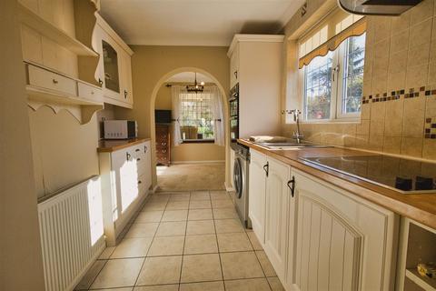 undefined, Chatsworth Close, Burbage, Hinckley