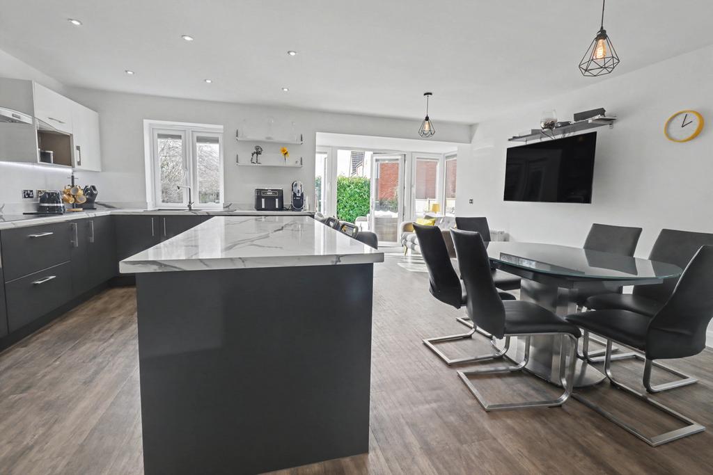 Kitchen / Diner