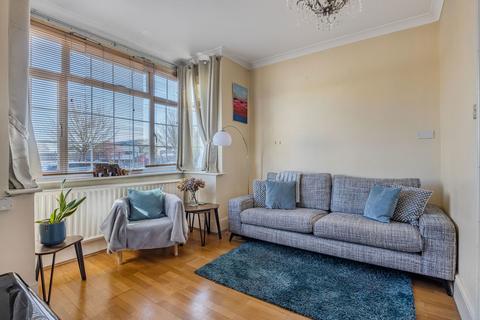 4 bedroom semi-detached house for sale, Hilton Avenue, London N12