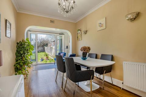 4 bedroom semi-detached house for sale, Hilton Avenue, London N12