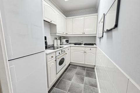 1 bedroom bungalow for sale, Cambridge Road, Southend-on-sea, SS1 1