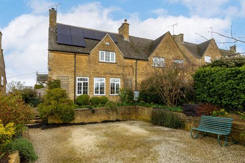 undefined, Hastings Hill, Churchill, OX7