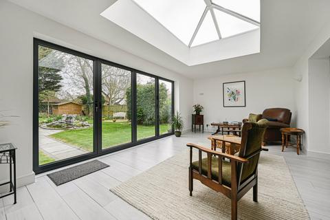 4 bedroom detached house for sale, Front Road, Woodchurch, Ashford, Kent, TN26