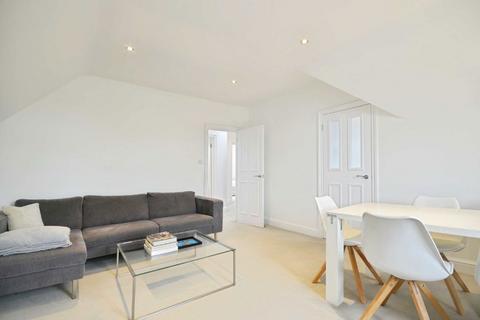 2 bedroom flat to rent, St. Pauls Avenue, London NW2