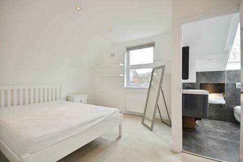 2 bedroom flat to rent, St. Pauls Avenue, London NW2