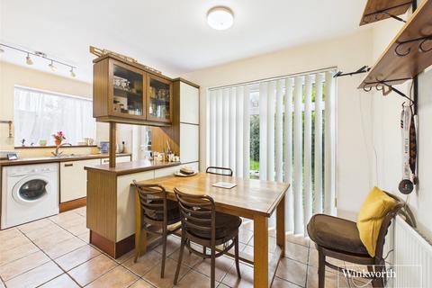 3 bedroom semi-detached house for sale, Lea Close, Reading, Berkshire, RG30