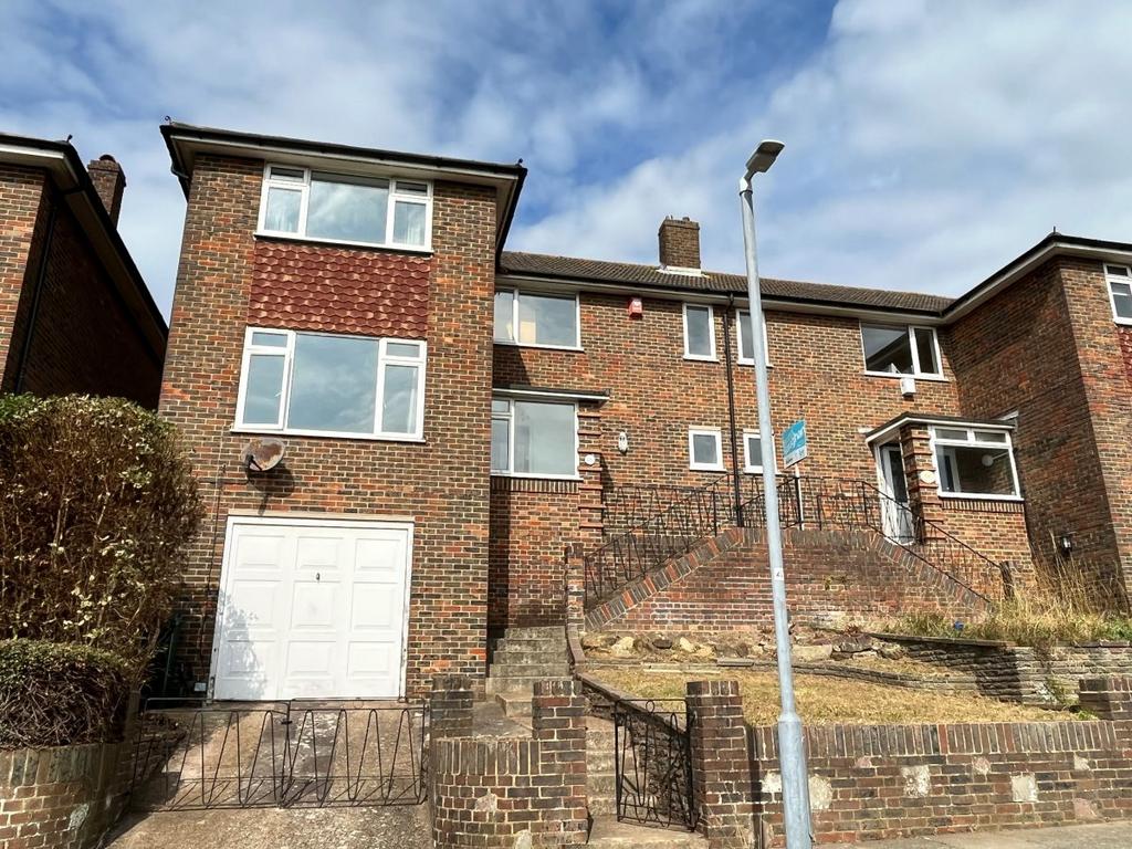 4 Bed Furnished Terraced