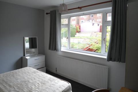 4 bedroom semi-detached house to rent, Isfield Road, Brighton, BN1 7FE
