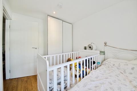 1 bedroom flat for sale, London Road, Romford, RM7