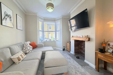 2 bedroom terraced house for sale, Caledonia Street, Scarborough, YO12