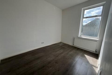 undefined, Lincoln Road, Enfield EN3