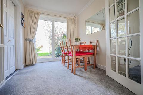3 bedroom house for sale, Burns Drive, Hemel Hempstead, HP2