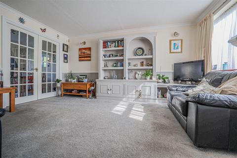 3 bedroom house for sale, Burns Drive, Hemel Hempstead, HP2