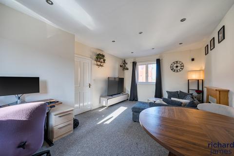 2 bedroom flat for sale, Churchward, Swindon SN2