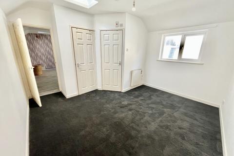 1 bedroom flat to rent, St. Edmund Street, Weymouth, DT4