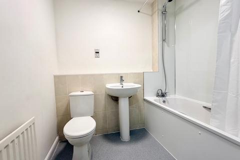 2 bedroom apartment to rent, Ilford, IG1