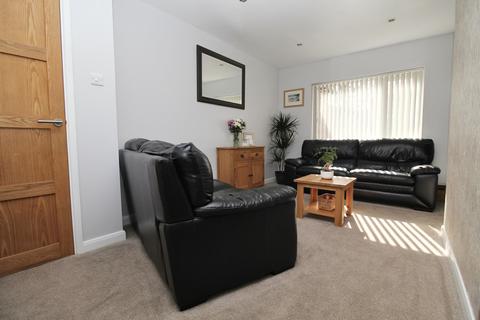 3 bedroom terraced house for sale, Park Close, Street