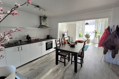 undefined, Sunset Apartments, Newquay, TR7
