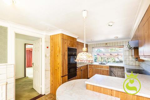 3 bedroom detached bungalow for sale, Kings Avenue, Poole BH14