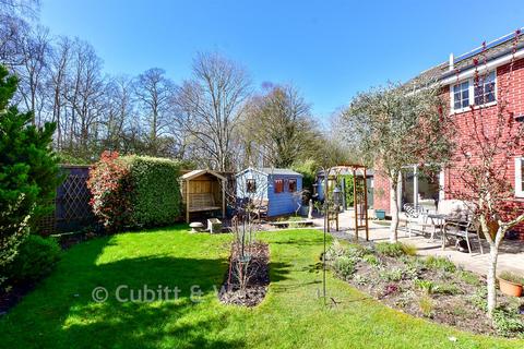4 bedroom detached house for sale, Neville Gardens, Emsworth PO10