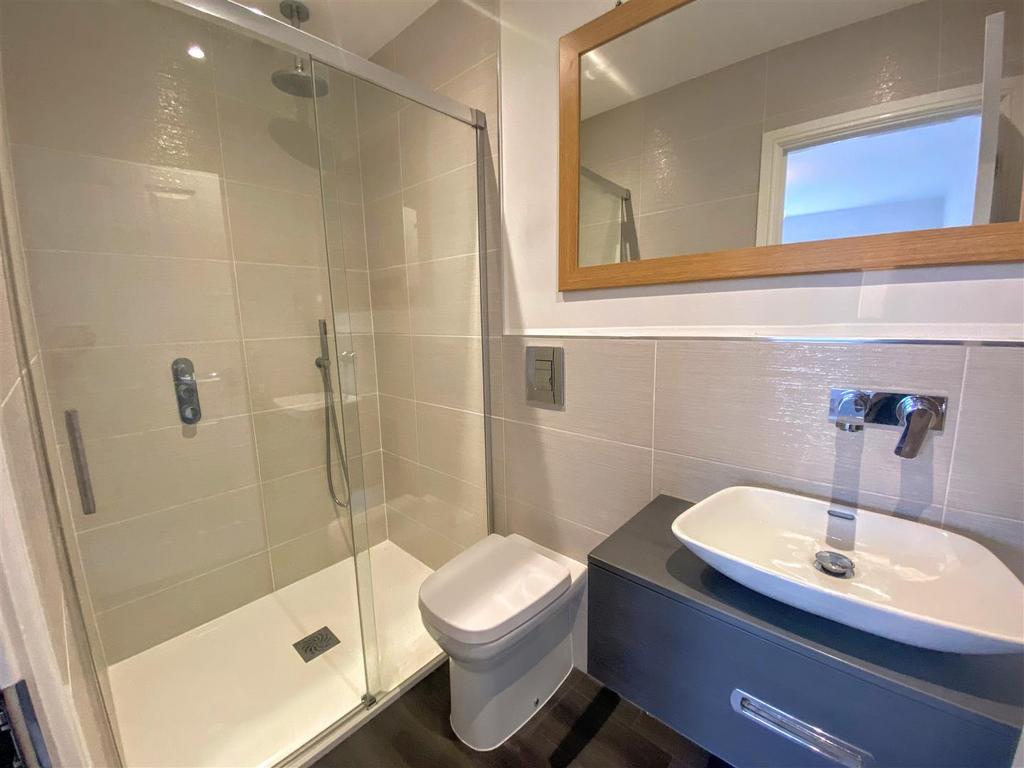 En suite shower room
