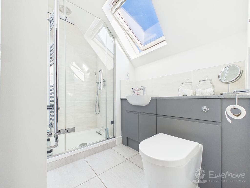 Ensuite to Principal Bedroom