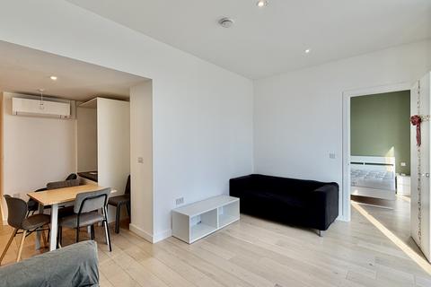 1 bedroom flat to rent, Great West Road